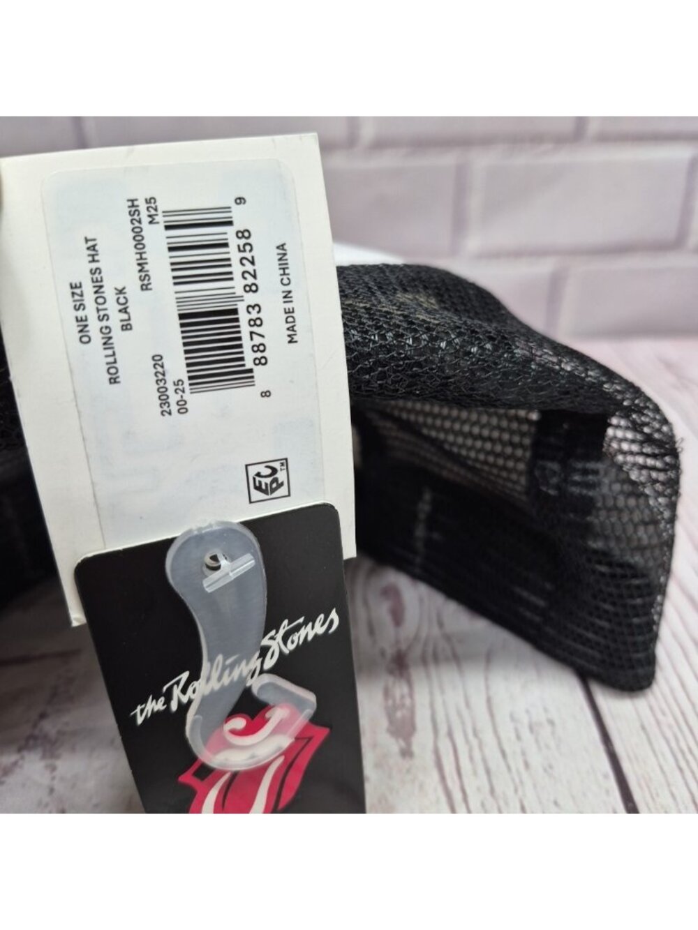 Brand New 2025 Rolling Stones Trucker Cap Hat Tongue Logo On Size Fits All Black - Picture 4 of 7